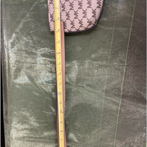 Michael Kors Jet Set Center Stripe Fanny Pack - Picture 6 of 7